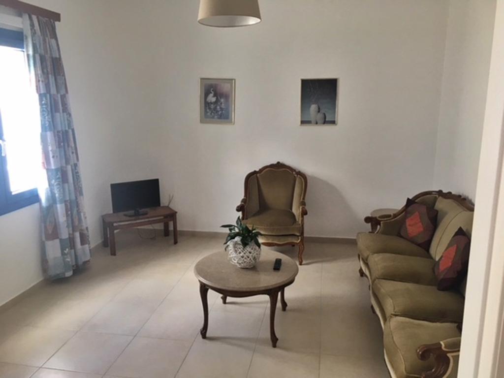 Apartment Papanikola House 2